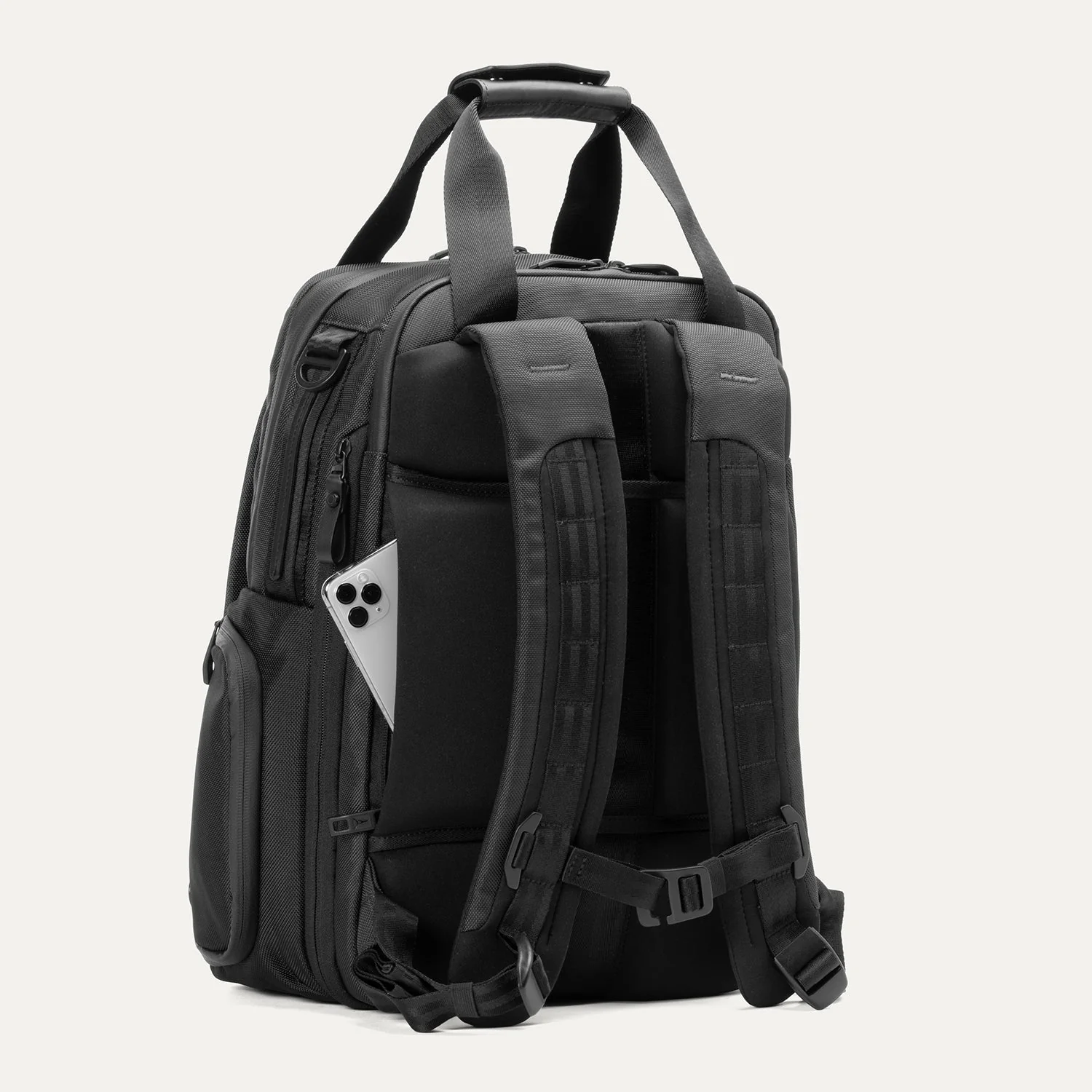Travelpro® Altitude⢠Medium Expandable Laptop Backpack 25-30L - Image 17
