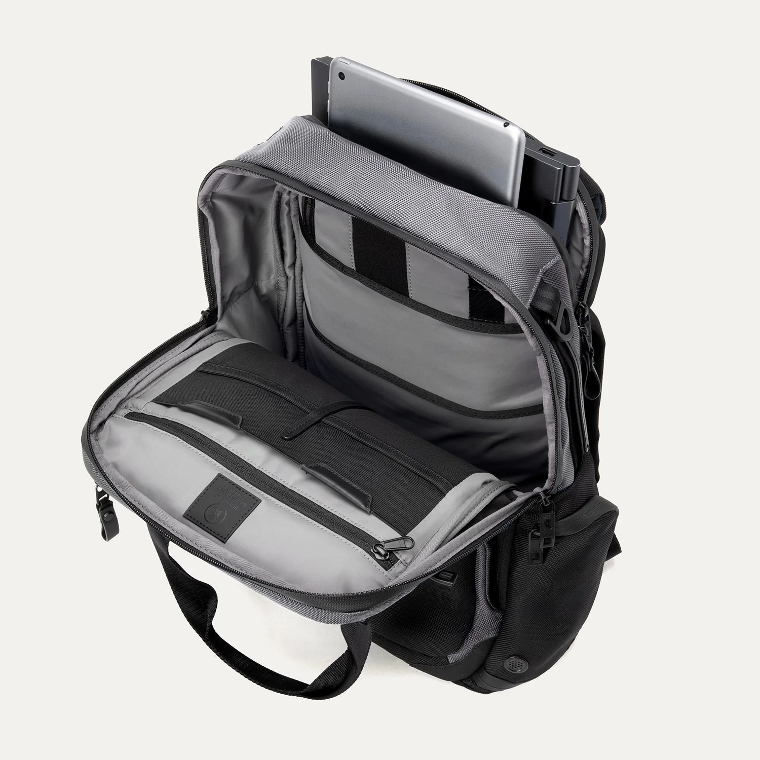 Travelpro® Altitude⢠Medium Expandable Laptop Backpack 25-30L - Image 22
