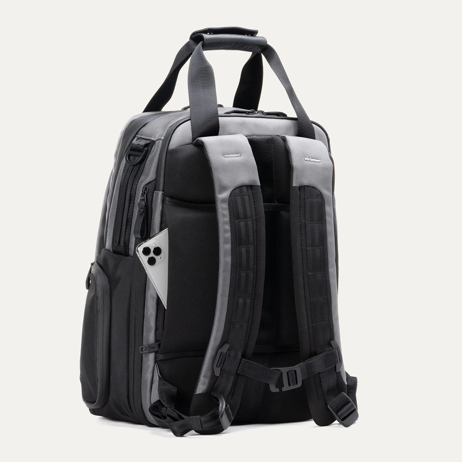 Travelpro® Altitude⢠Medium Expandable Laptop Backpack 25-30L - Image 26