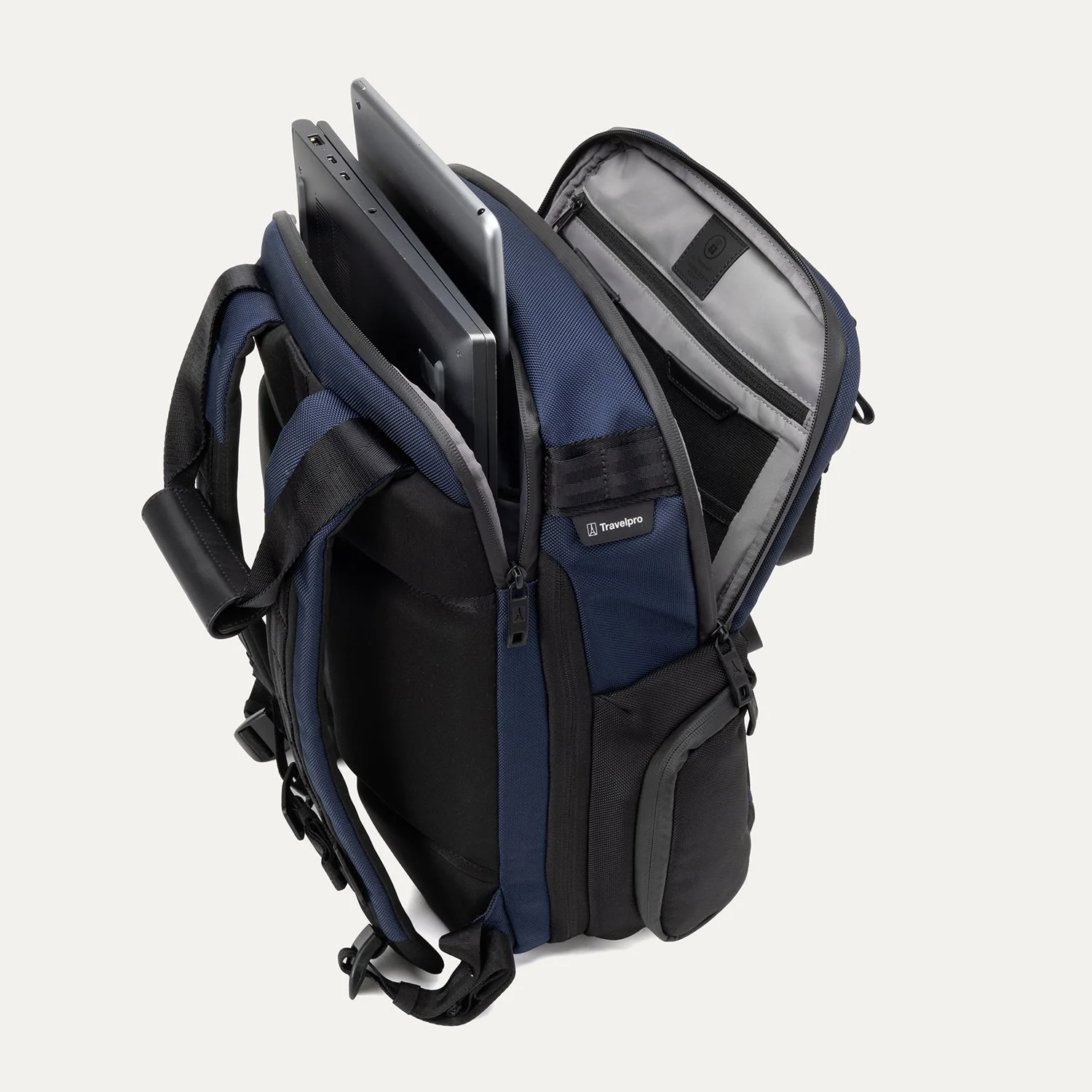 Travelpro® Altitude⢠Medium Expandable Laptop Backpack 25-30L - Image 34