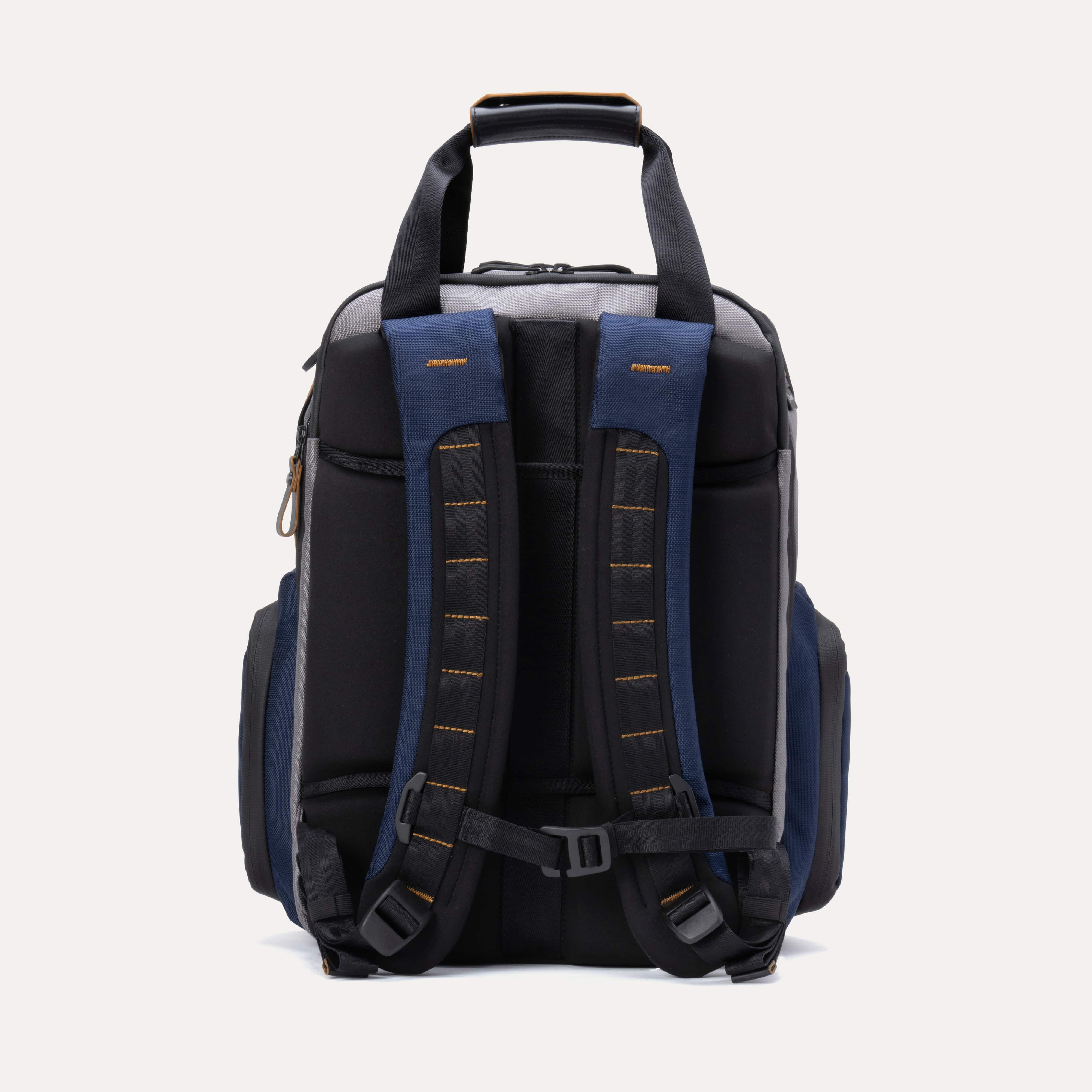 Travelpro® Altitude⢠Medium Expandable Laptop Backpack 25-30L - Image 7