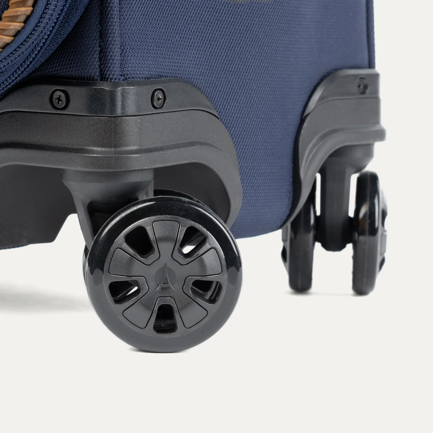 Crew™ Classic Carry-On Expandable Spinner - Image 36