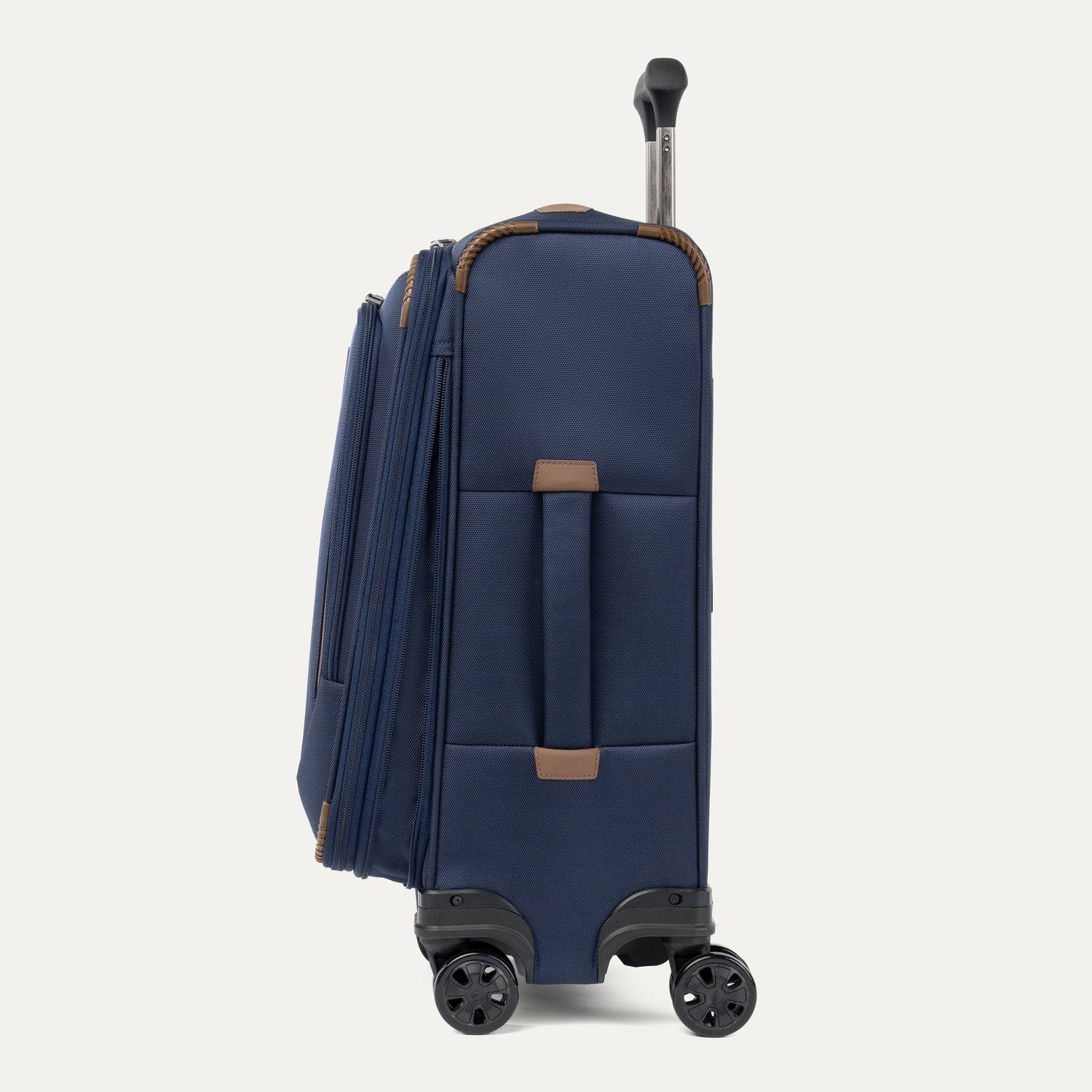 Crew™ Classic Carry-On / Large Check-In Set - Image 23