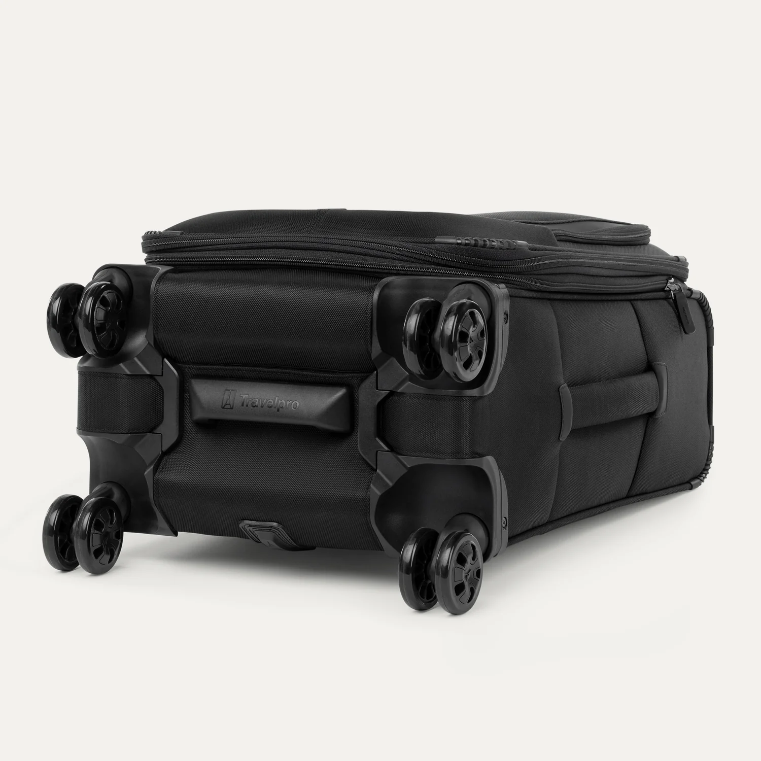 Crew™ Classic UnderSeat Tote / Carry-On Spinner Luggage Set - Image 28