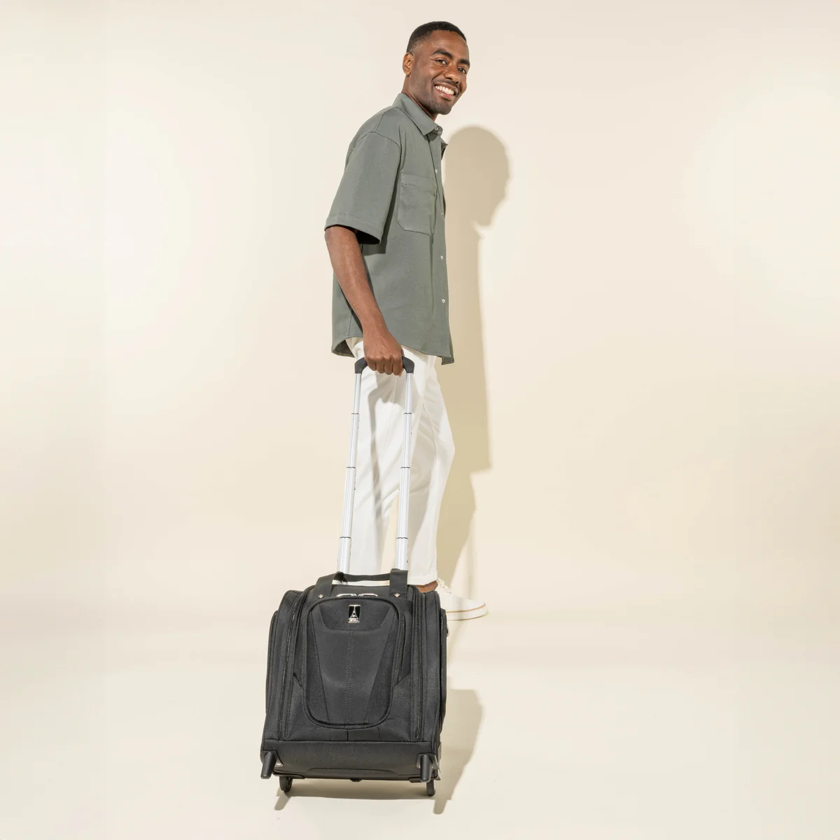 Maxlite® 5 Rolling Underseat Bag - Image 12