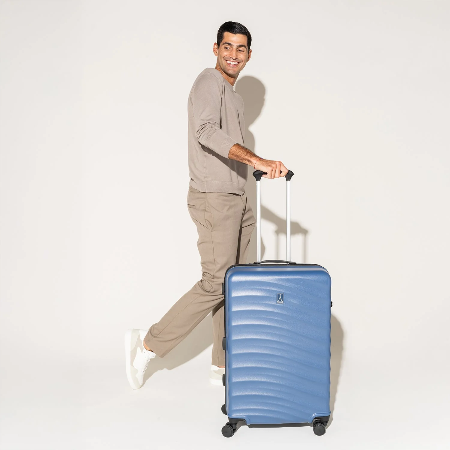 Maxlite® Air V2 Compact Carry-On / Medium Check-In Set - Image 22