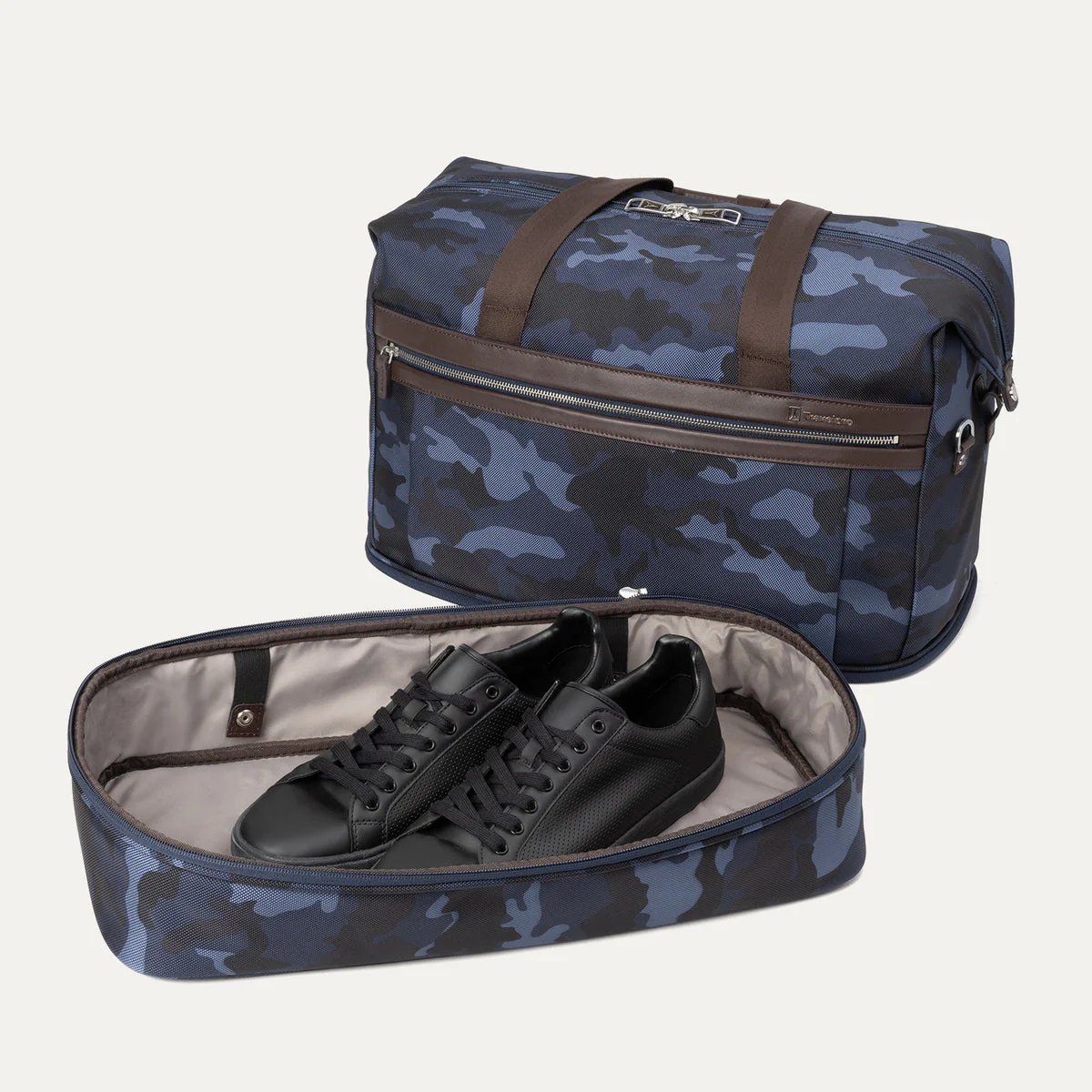 Platinum® Elite Drop-Bottom Weekender - Camouflage - Image 2