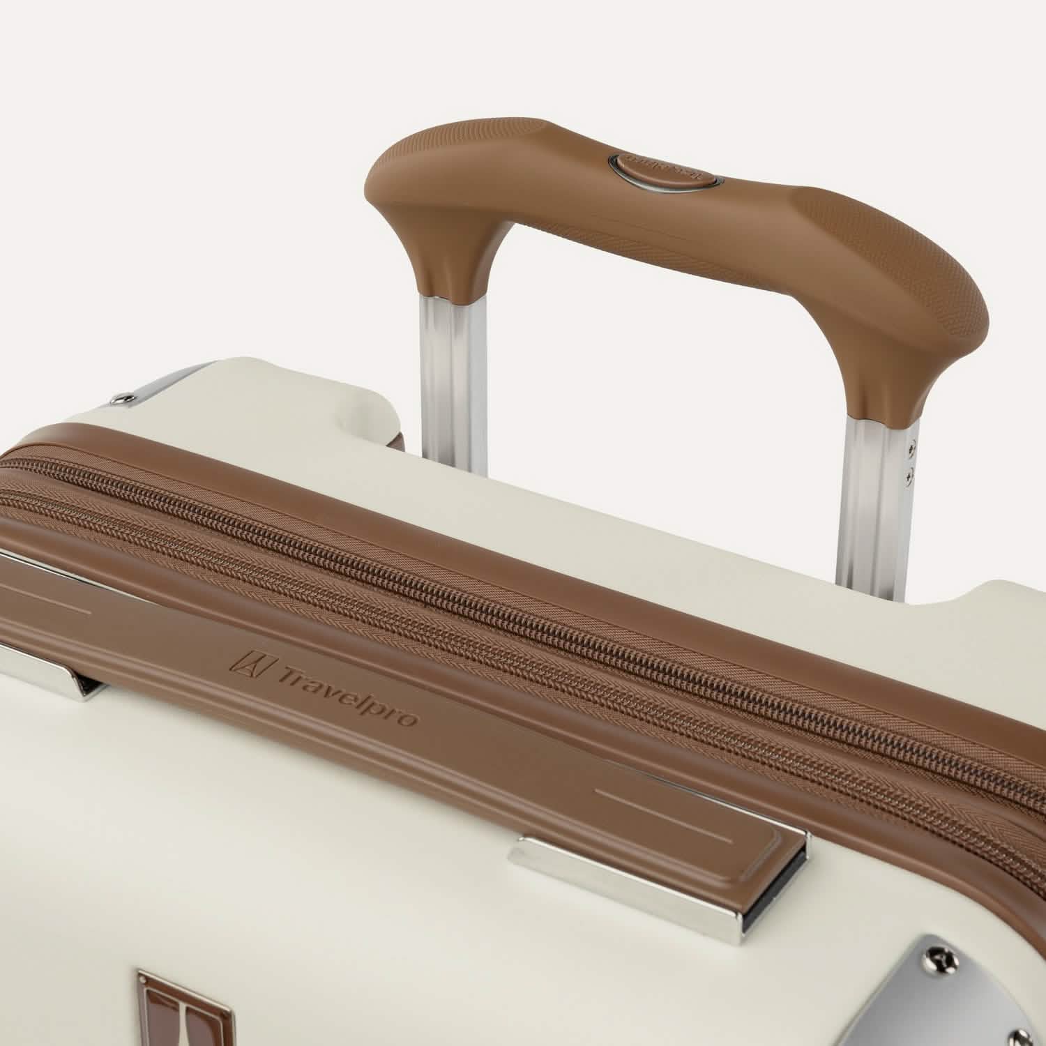Platinum® Elite Carry-On Hardside Spinner - Image 35