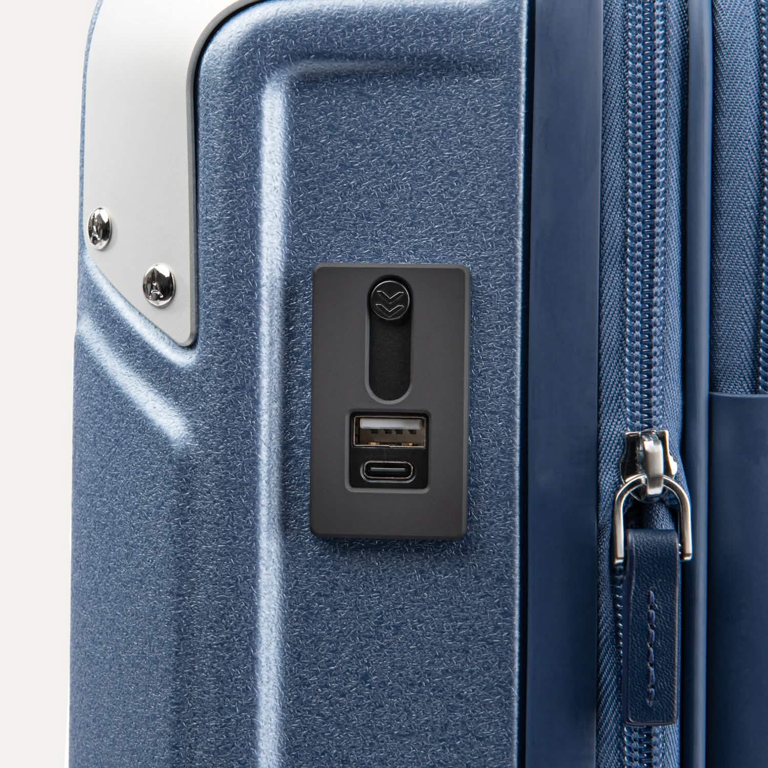Platinum® Elite Carry-On Hardside Spinner - Image 55