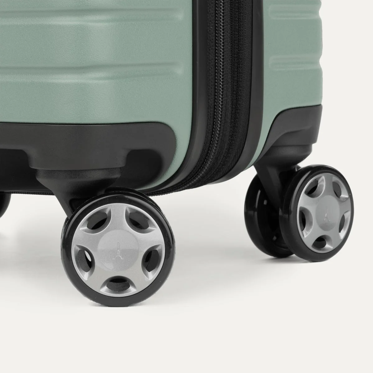 Travelpro® x Travel + Leisure® Compact Carry-On Expandable Spinner - Image 9